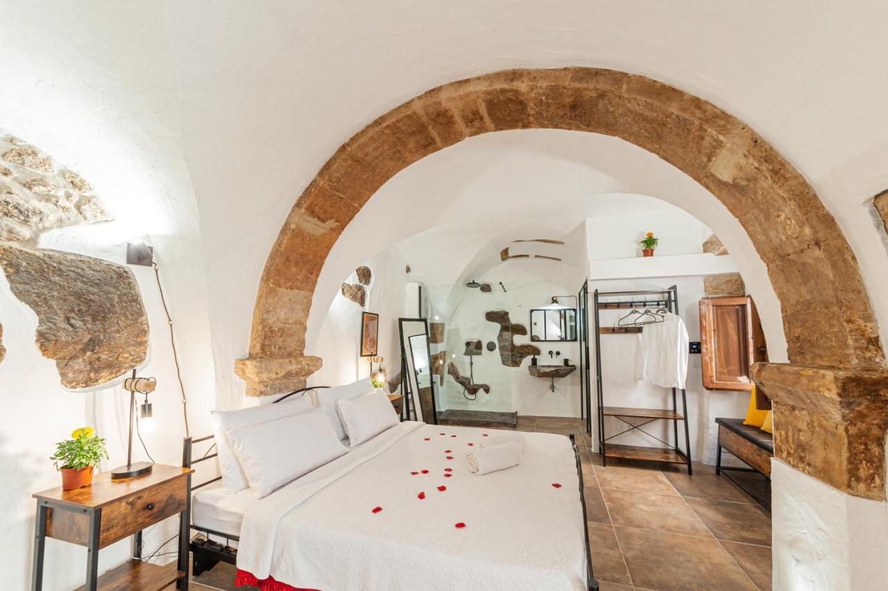 Romantic Loft With Jacuzzi In The Castle Castelsardo Buitenkant foto