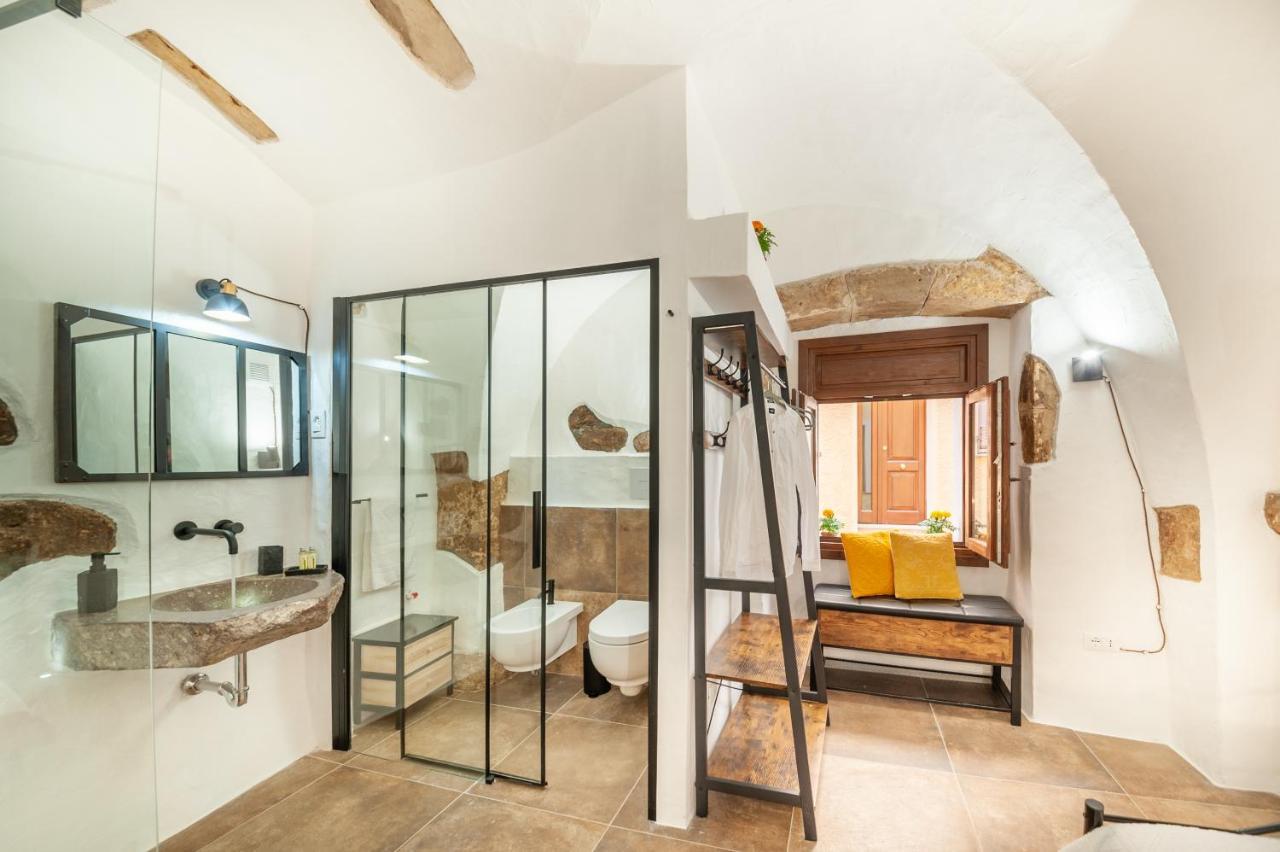 Romantic Loft With Jacuzzi In The Castle Castelsardo Buitenkant foto